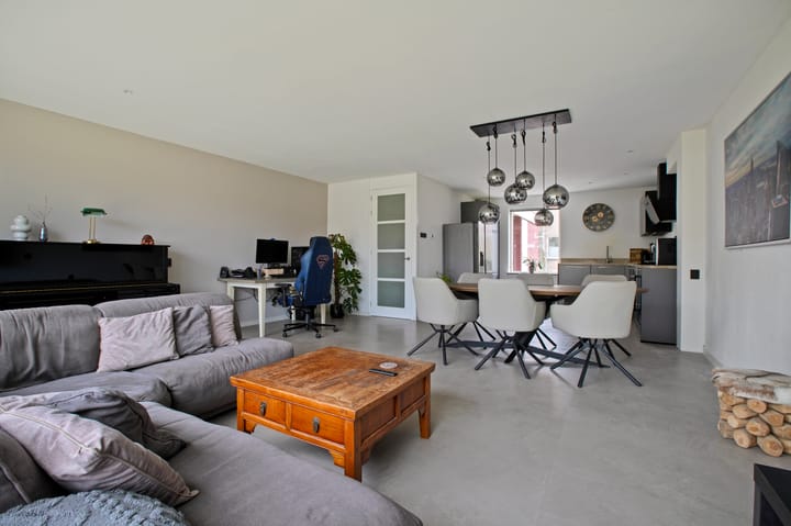 Spacious corner house with west-facing garden in Amstelveen — 19