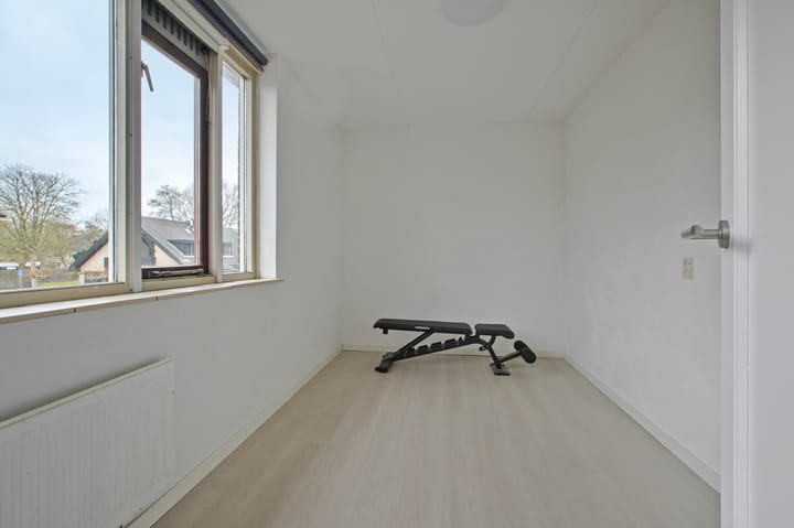 Spacious corner house with west-facing garden in Amstelveen — 49