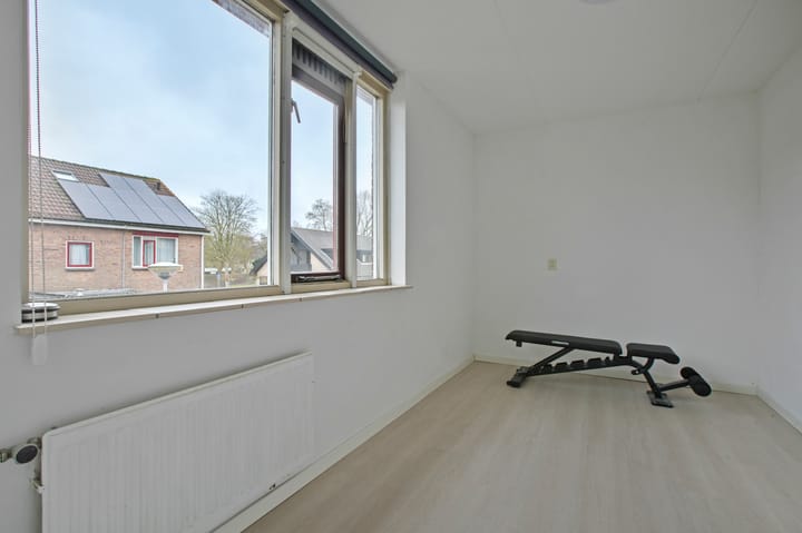 Spacious corner house with west-facing garden in Amstelveen — 51