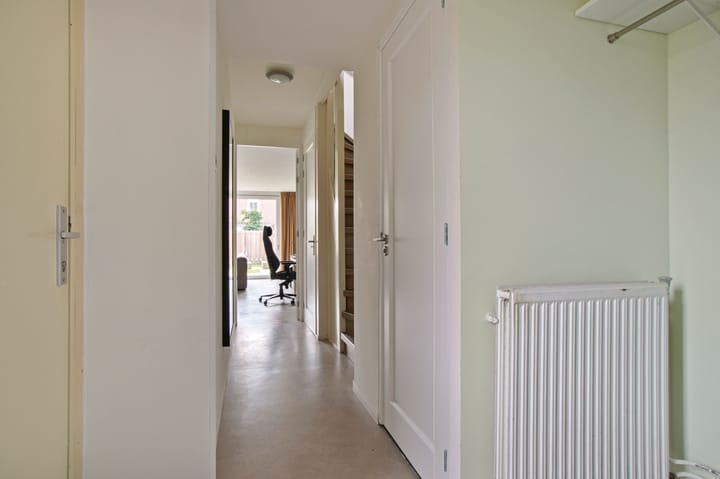 Spacious corner house with west-facing garden in Amstelveen — 31