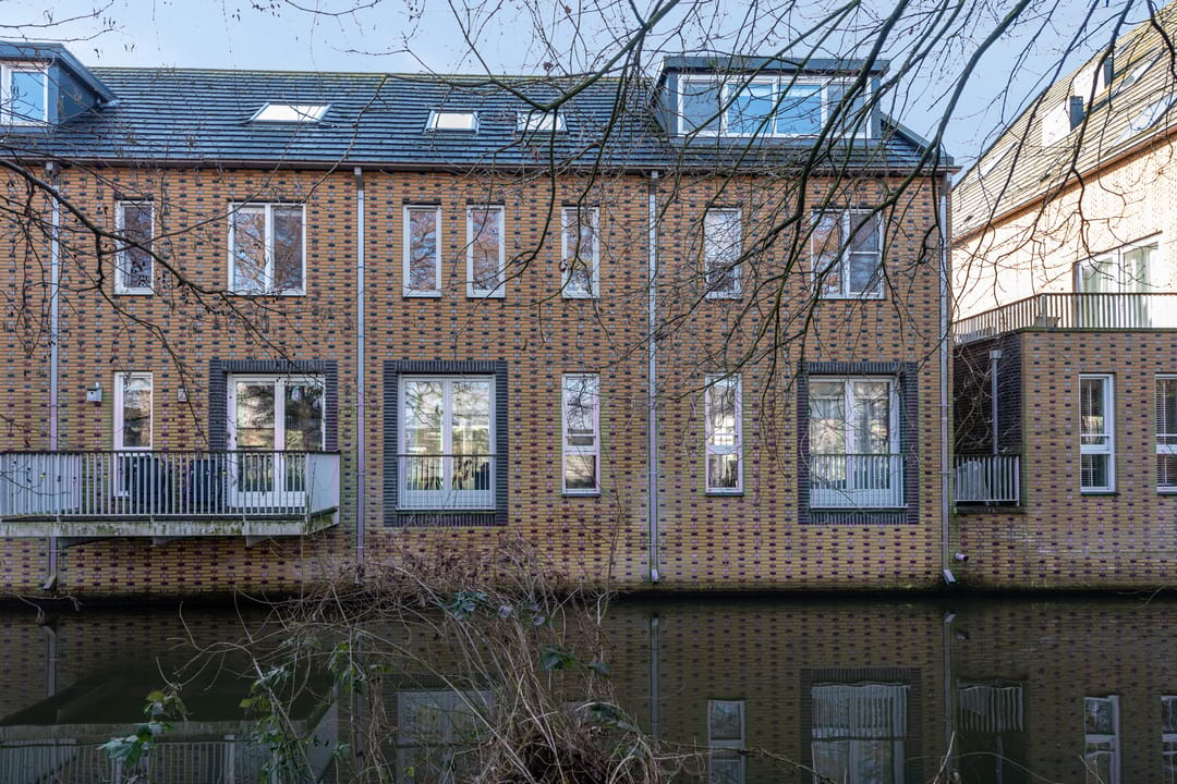 Foto 37 van Straat van Corsica 137