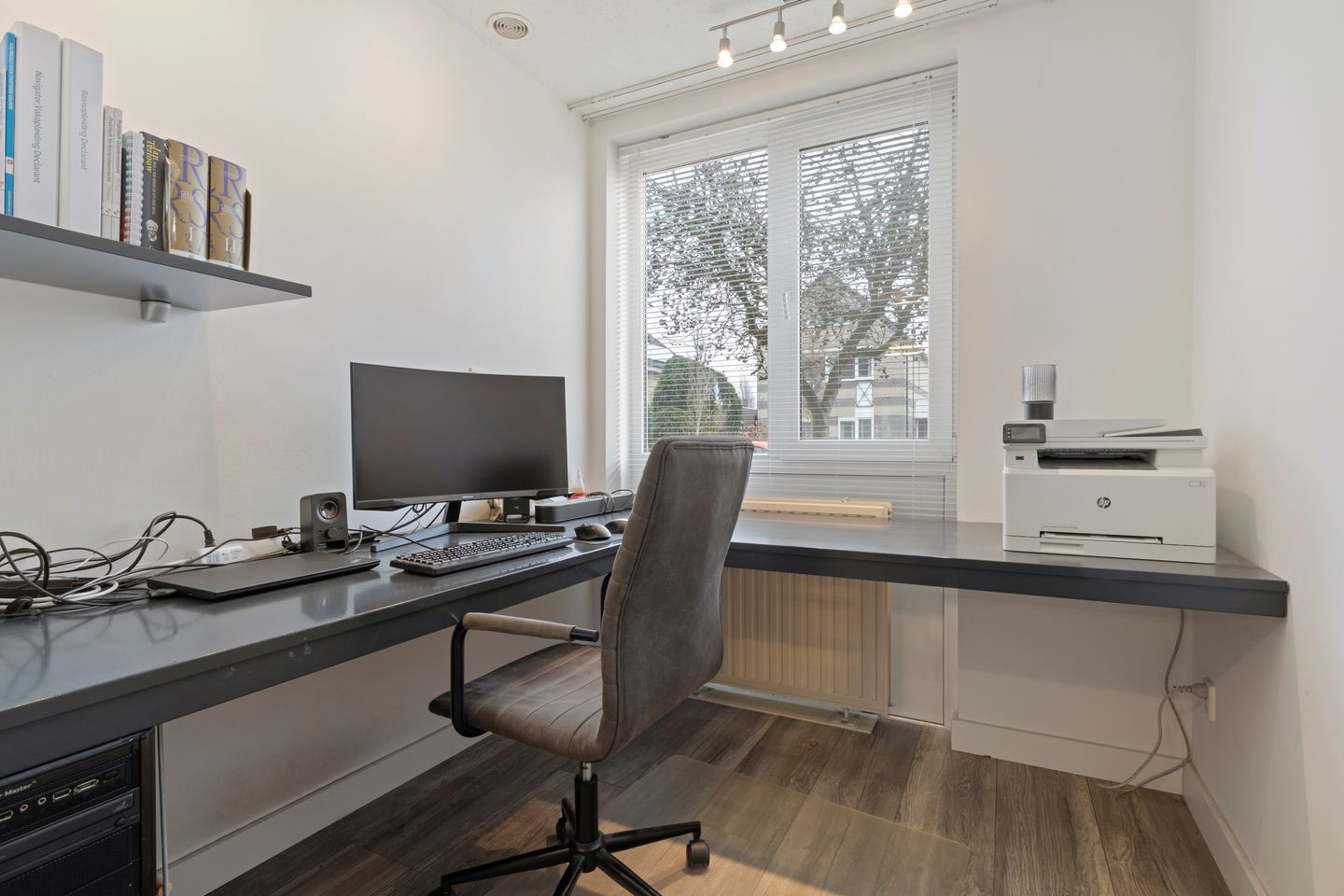 Photo 10 of Huiskensstraat 27