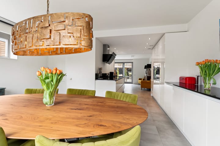 Luxury Turn-Key Semi-Detached Home with Garage in Quiet Almere Haven Courtyard — 18