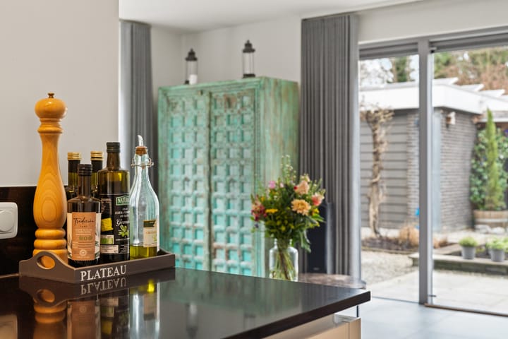 Luxury Turn-Key Semi-Detached Home with Garage in Quiet Almere Haven Courtyard — 28