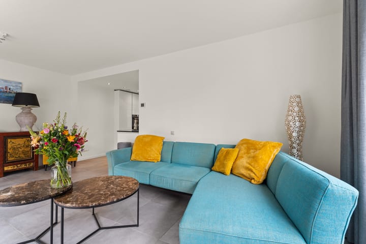 Luxury Turn-Key Semi-Detached Home with Garage in Quiet Almere Haven Courtyard — 36