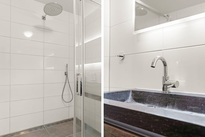 Luxury Turn-Key Semi-Detached Home with Garage in Quiet Almere Haven Courtyard — 70