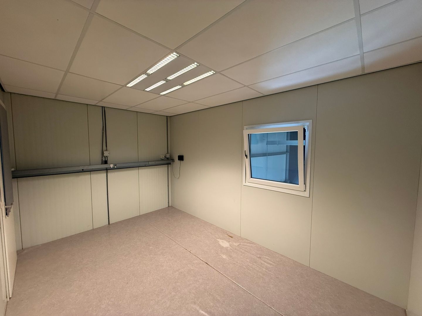 Bekijk foto 3 van De Onderstal 1-a