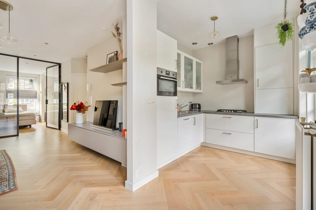 Photo 8 of Michelangelostraat 81-2