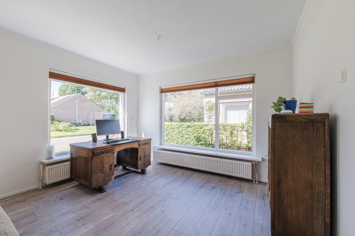 Photo 4 of Dennenlaan 38