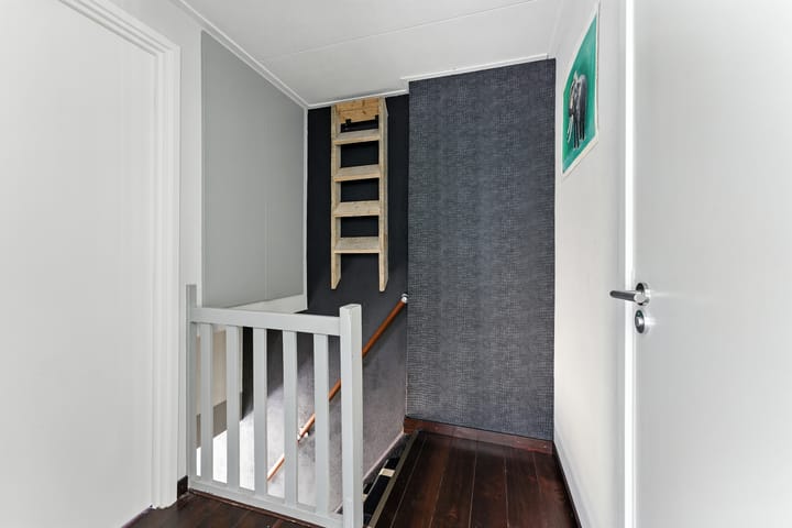 Charming semi-detached home with sunny south-facing garden in Old Tower District — 43