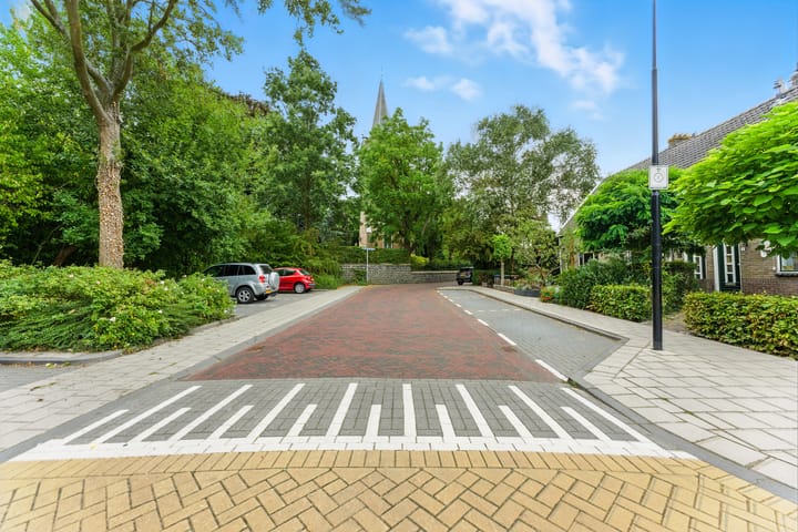 Charming semi-detached home with sunny south-facing garden in Old Tower District — 95