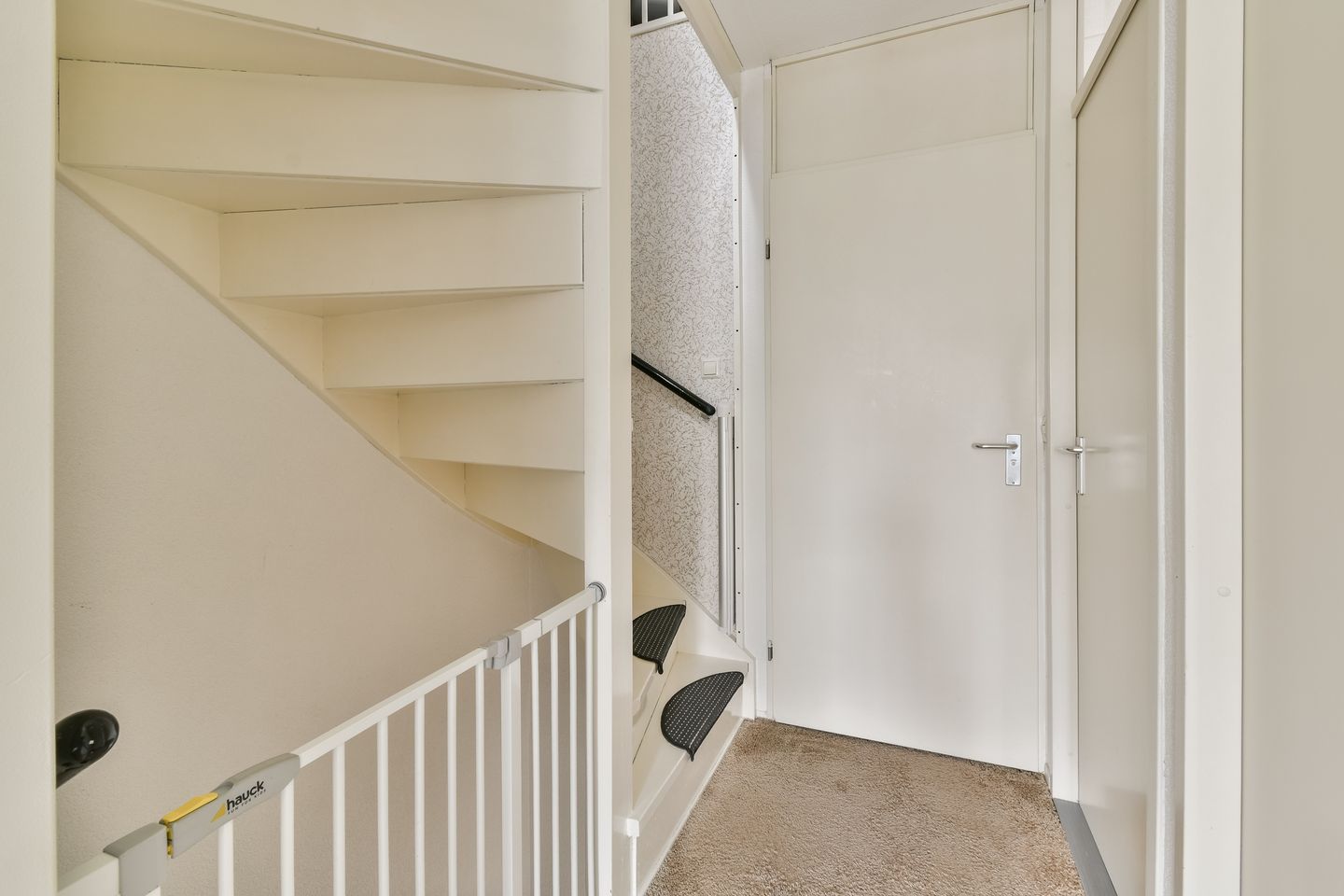 Photo 14 of Johanna Naber-erf 146