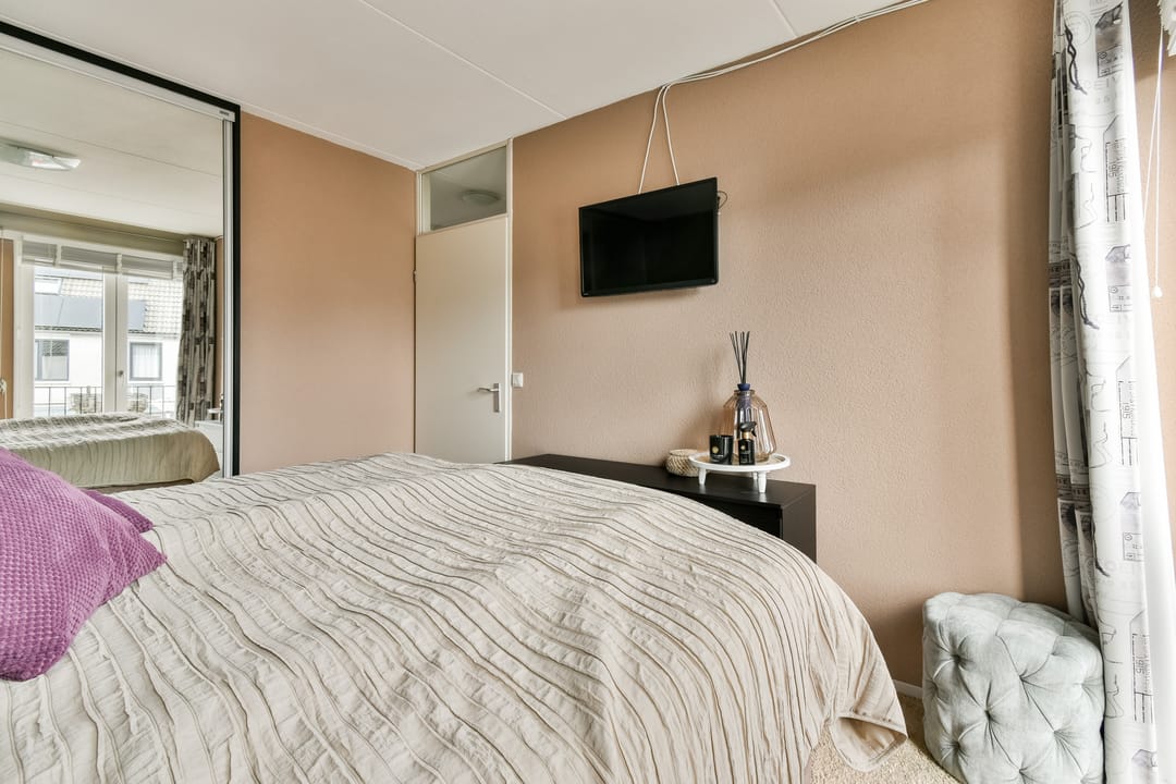 Photo 16 of Johanna Naber-erf 146