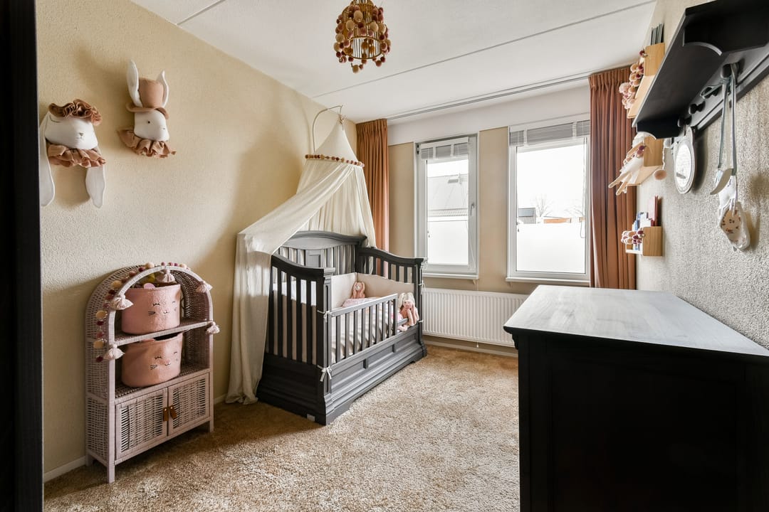 Photo 17 of Johanna Naber-erf 146