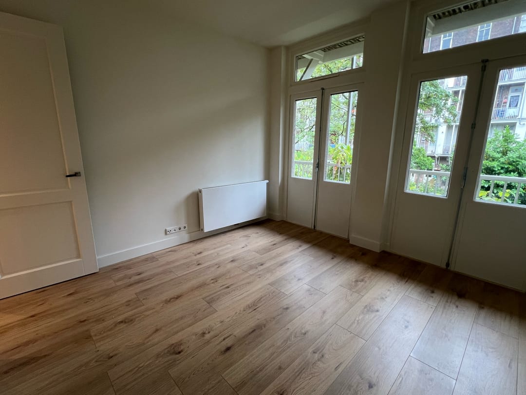 Photo 16 of Eerste Helmersstraat 225-1