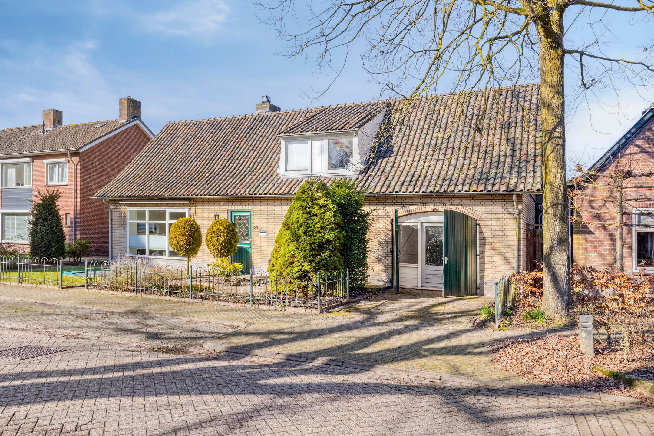 Sint Nikolaasstraat 29 