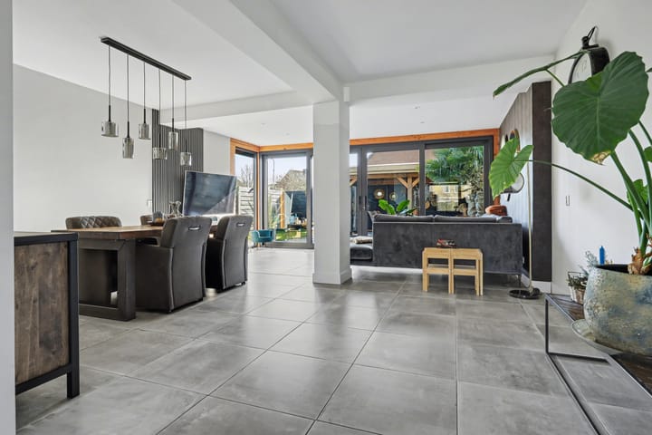 Photo 4 of Oesterstraat 33