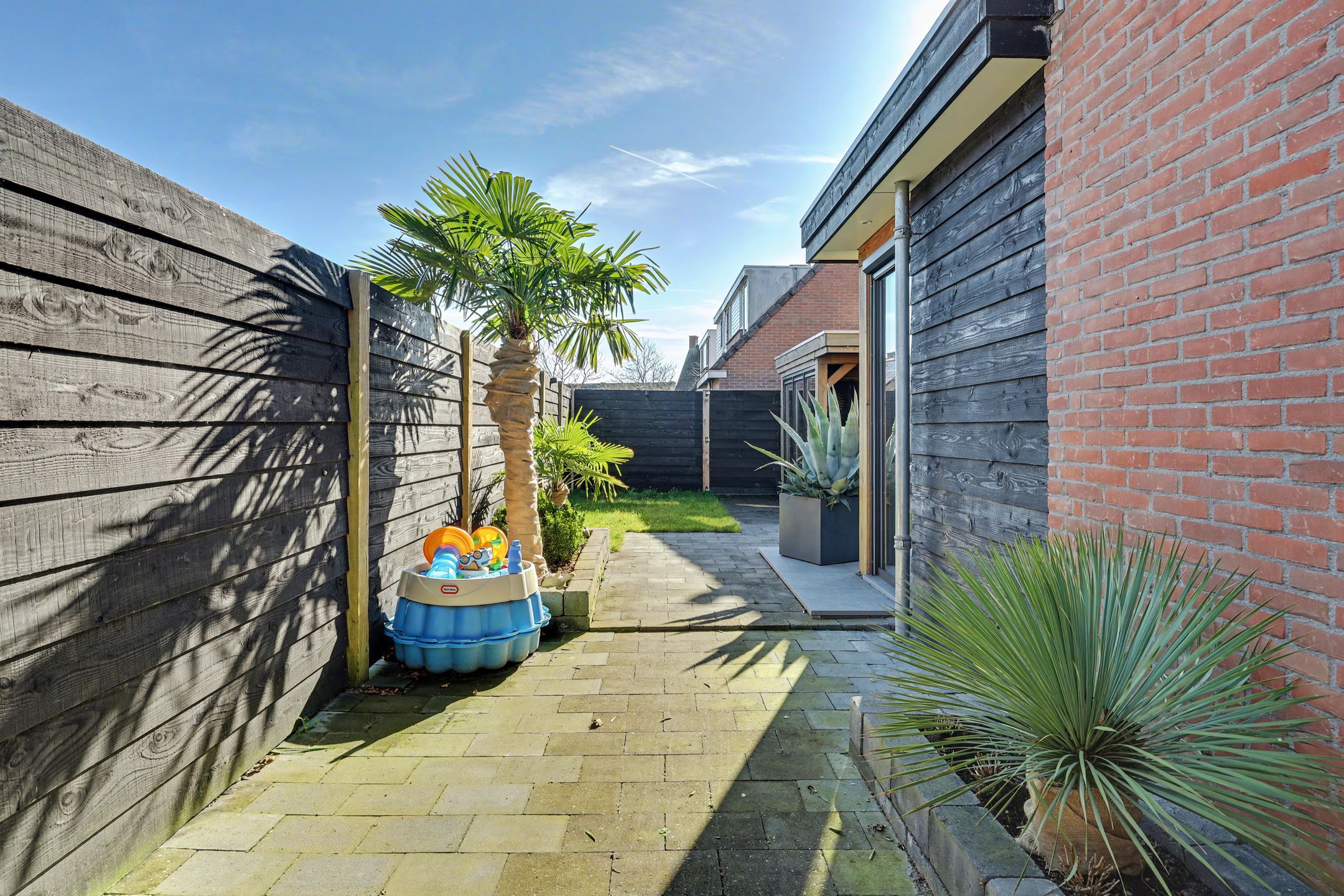 Photo 51 of Oesterstraat 33