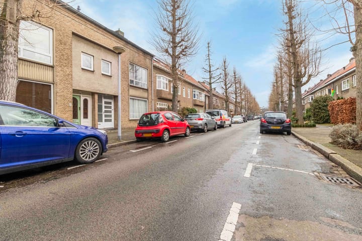 Foto 2 van Waldeck Pyrmontstraat 50