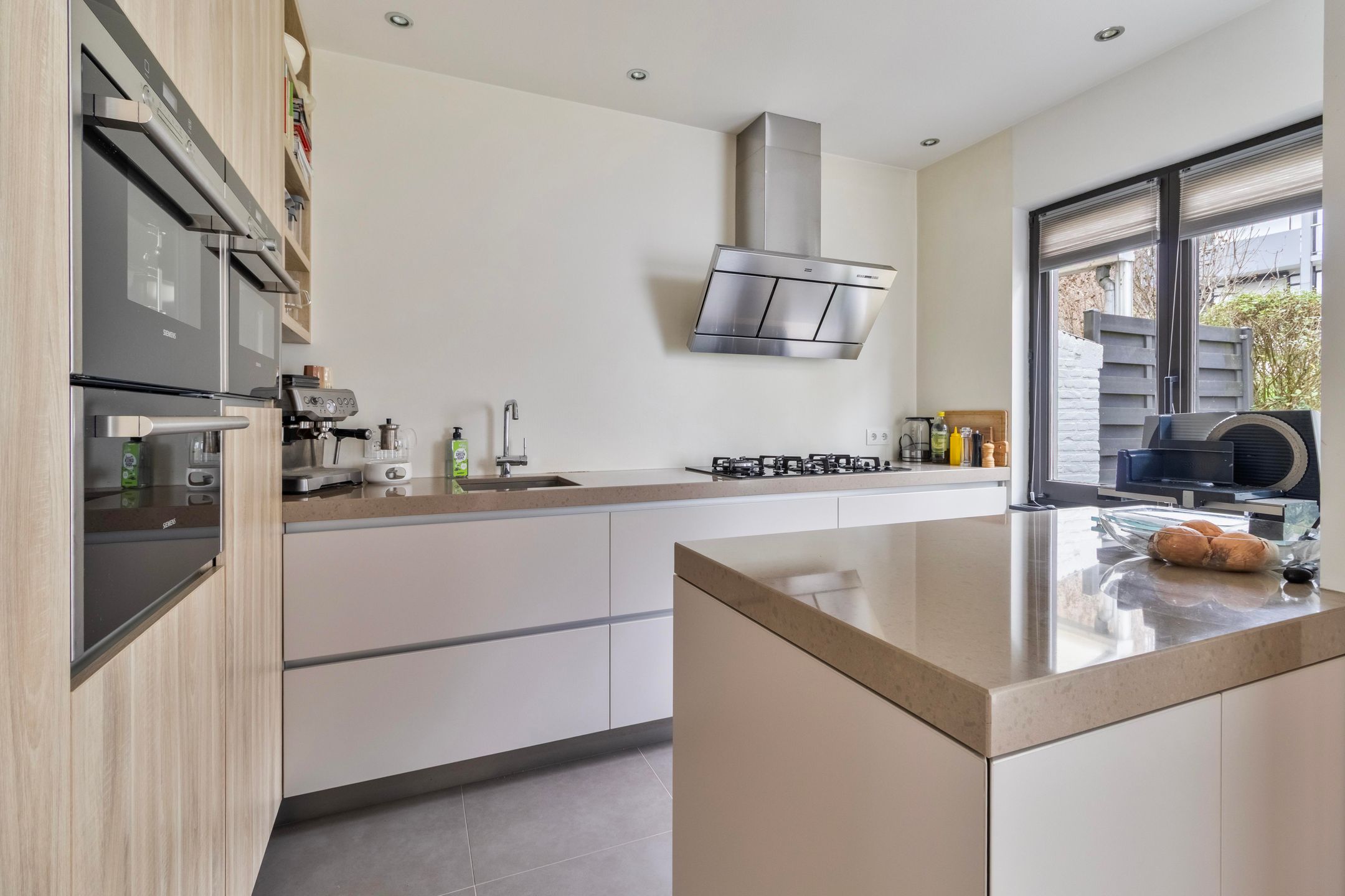 Foto 9 van Waldeck Pyrmontstraat 50