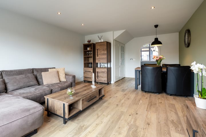 Zr Marie Adolphinestr 26-a