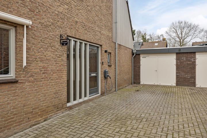 Foto 4 van Meeuwenlaan 18