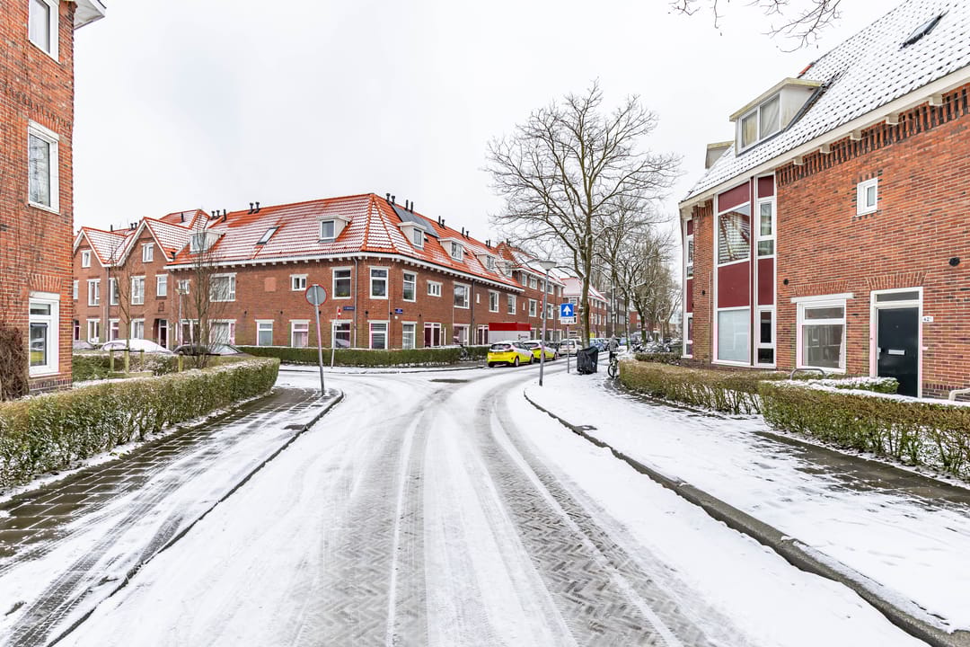 Photo 7 of Amalia van Solmsstraat 44