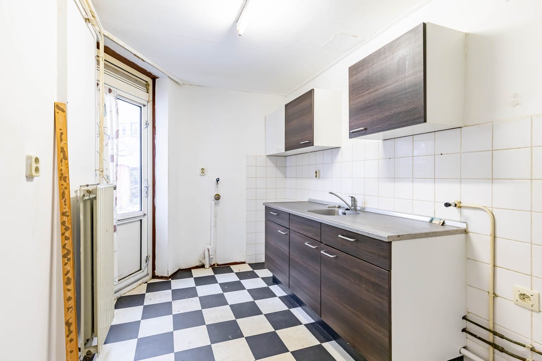 Photo 17 of Amalia van Solmsstraat 44