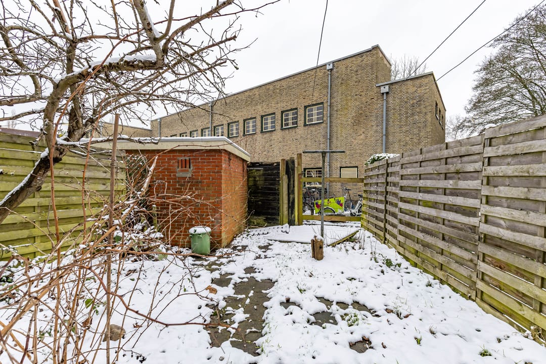 Photo 26 of Amalia van Solmsstraat 44