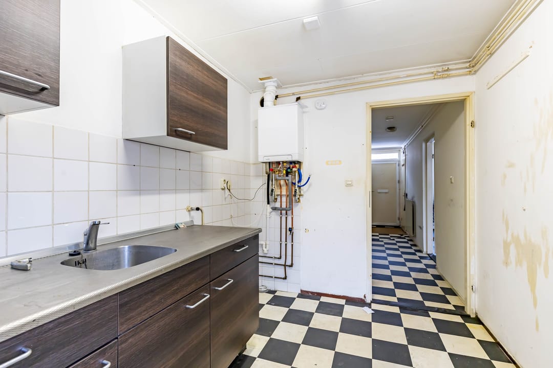 Photo 16 of Amalia van Solmsstraat 44