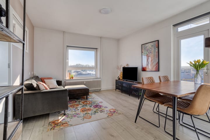 Photo 2 of Lambert Heijnricsstraat 10-F