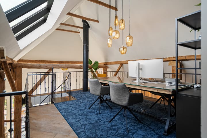 Stylishly Renovated Farmhouse with Versatile Living Spaces — 80