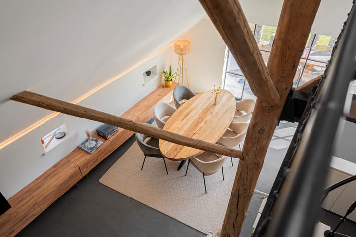 Stylishly Renovated Farmhouse with Versatile Living Spaces — 88