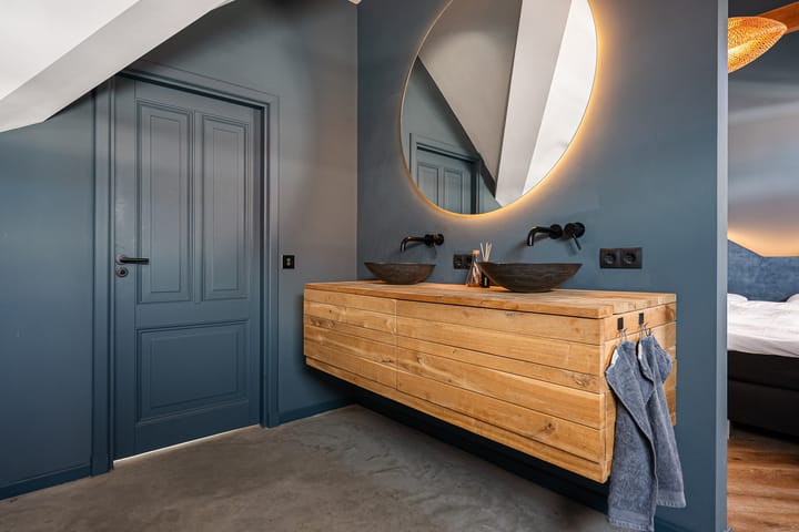 Stylishly Renovated Farmhouse with Versatile Living Spaces — 104