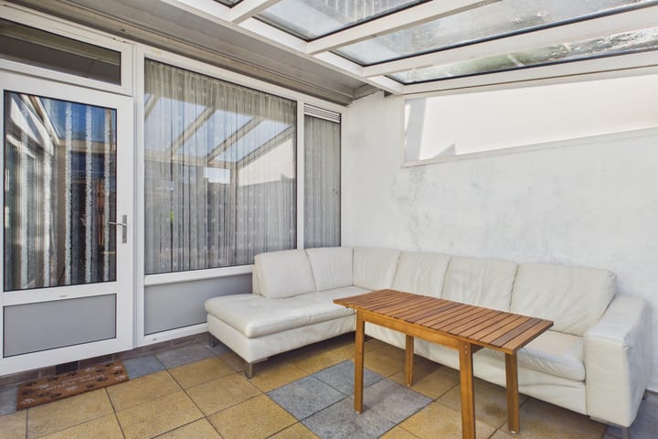Family home with conservatory and sunny garden in Terneuzen — 12