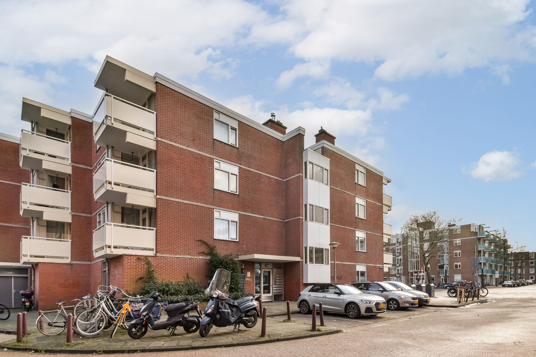 Photo 15 of Riouwstraat 20