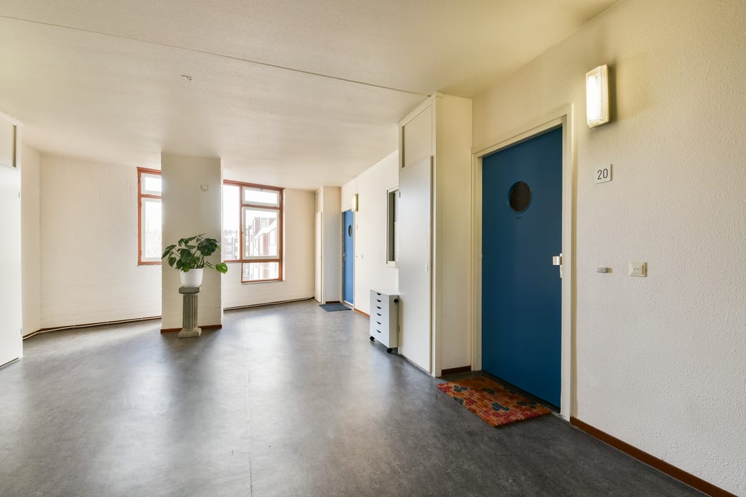 Photo 13 of Riouwstraat 20