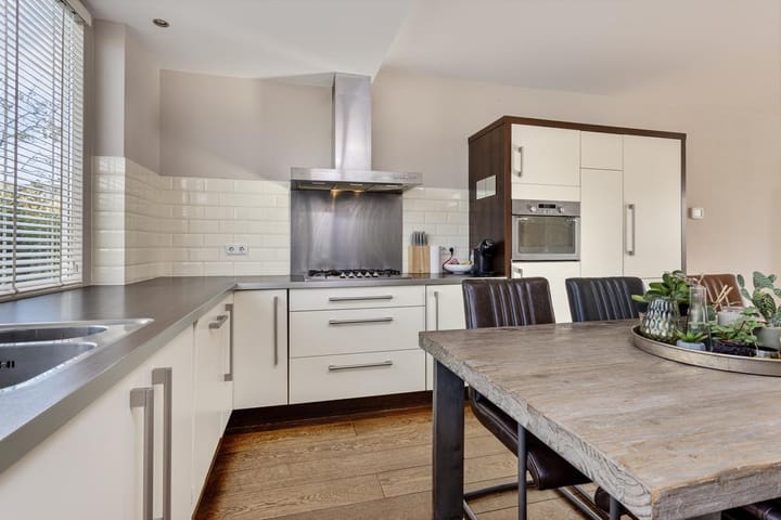 Foto 3 van Bernhardstraat 3