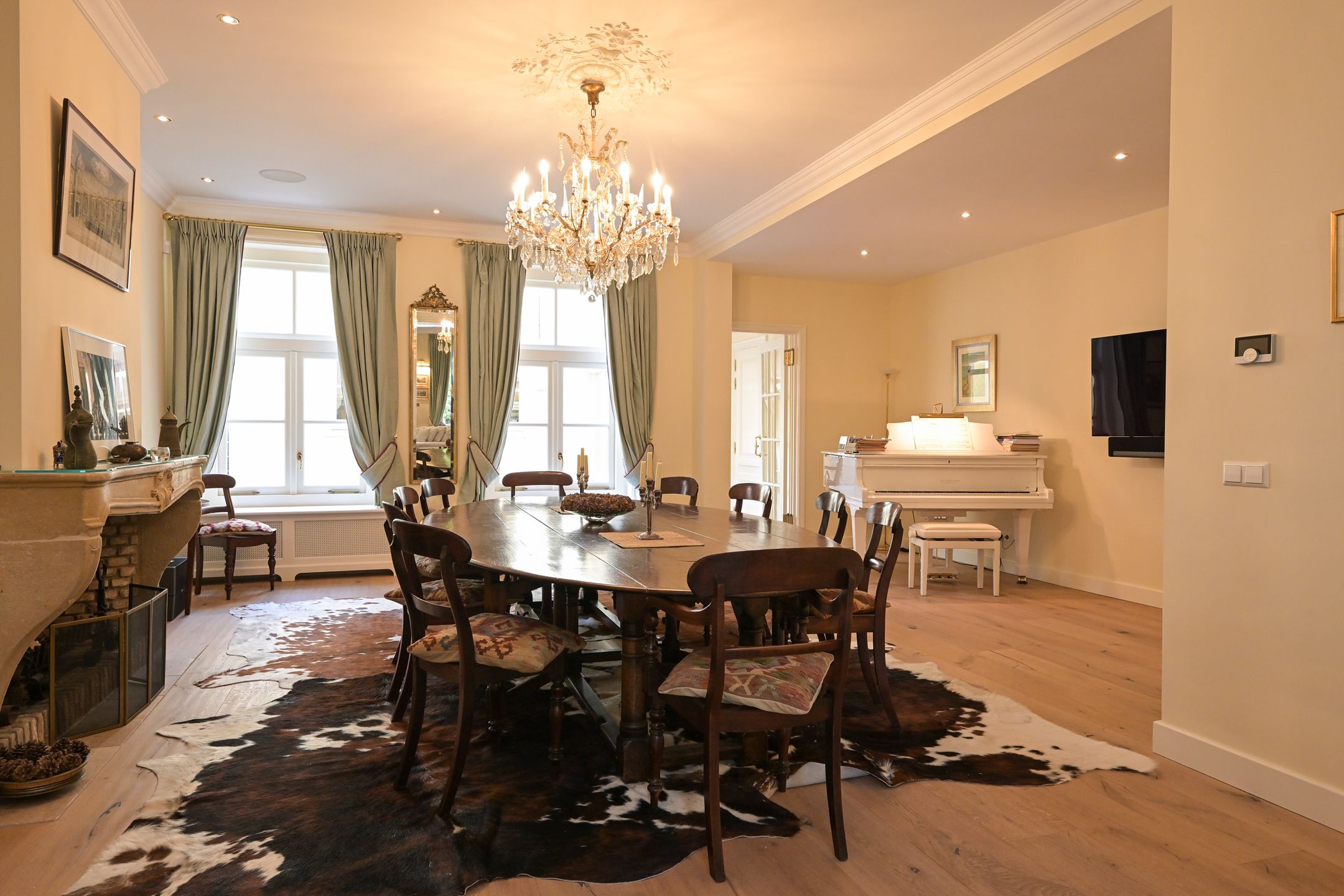 Photo 6 of Lange Voorhout 100