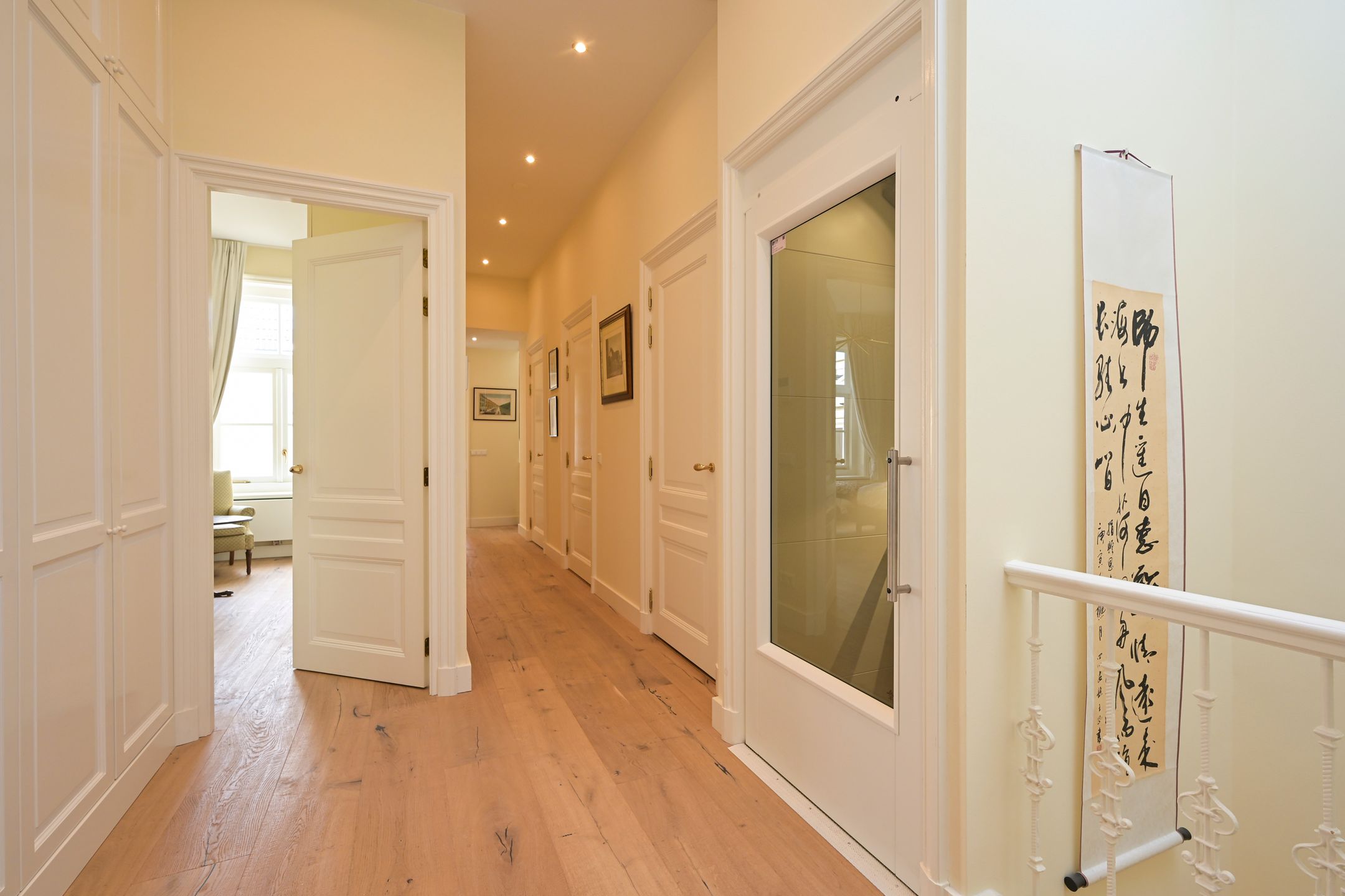 Photo 15 of Lange Voorhout 100