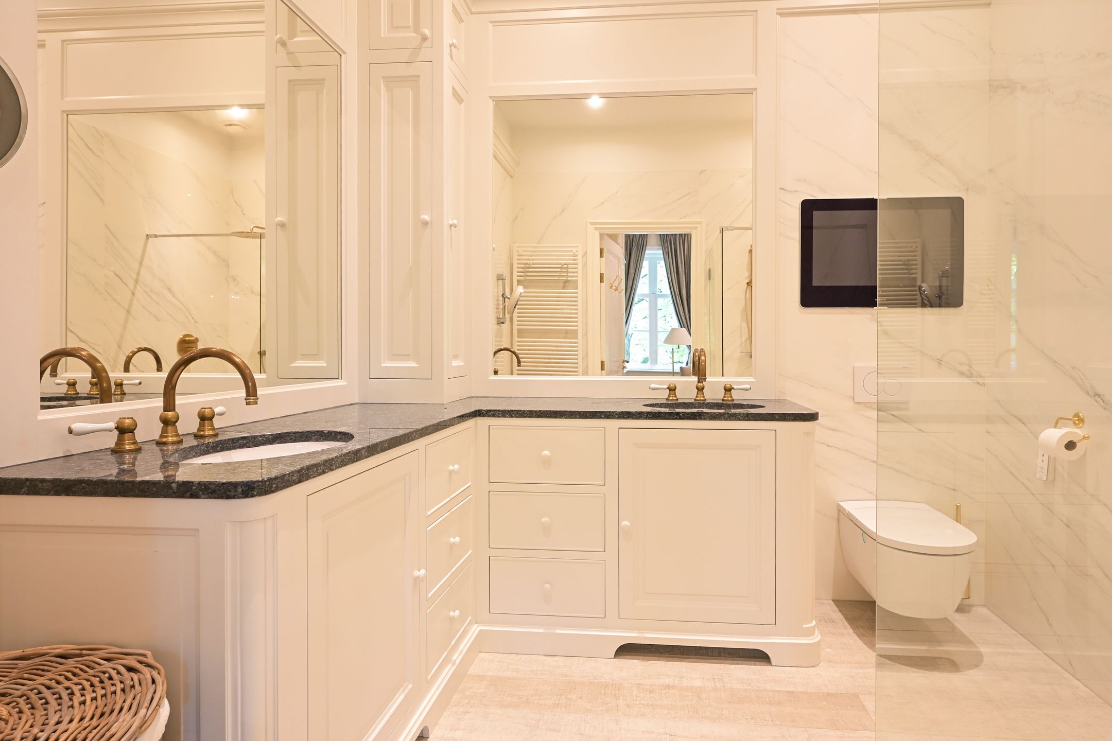 Photo 18 of Lange Voorhout 100