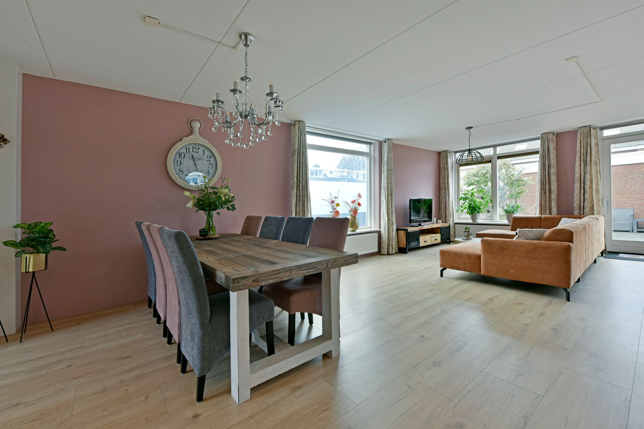Spacious semi-detached home with garage in quiet Zevenhoven — 17