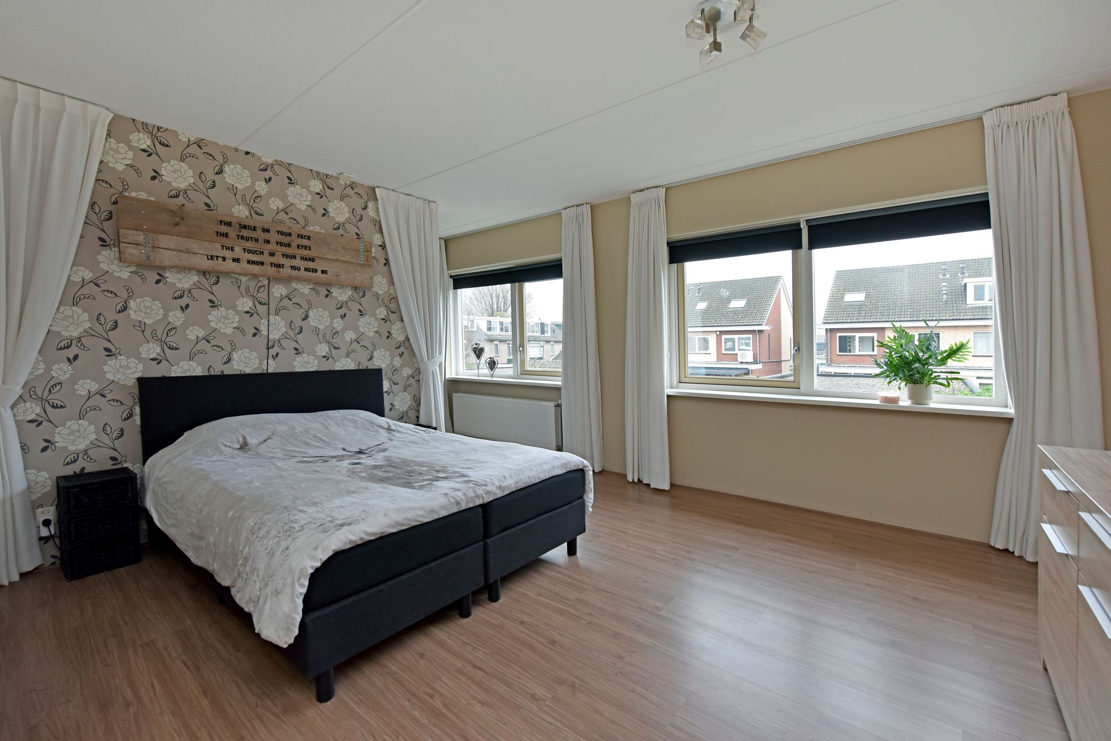 Spacious semi-detached home with garage in quiet Zevenhoven — 29