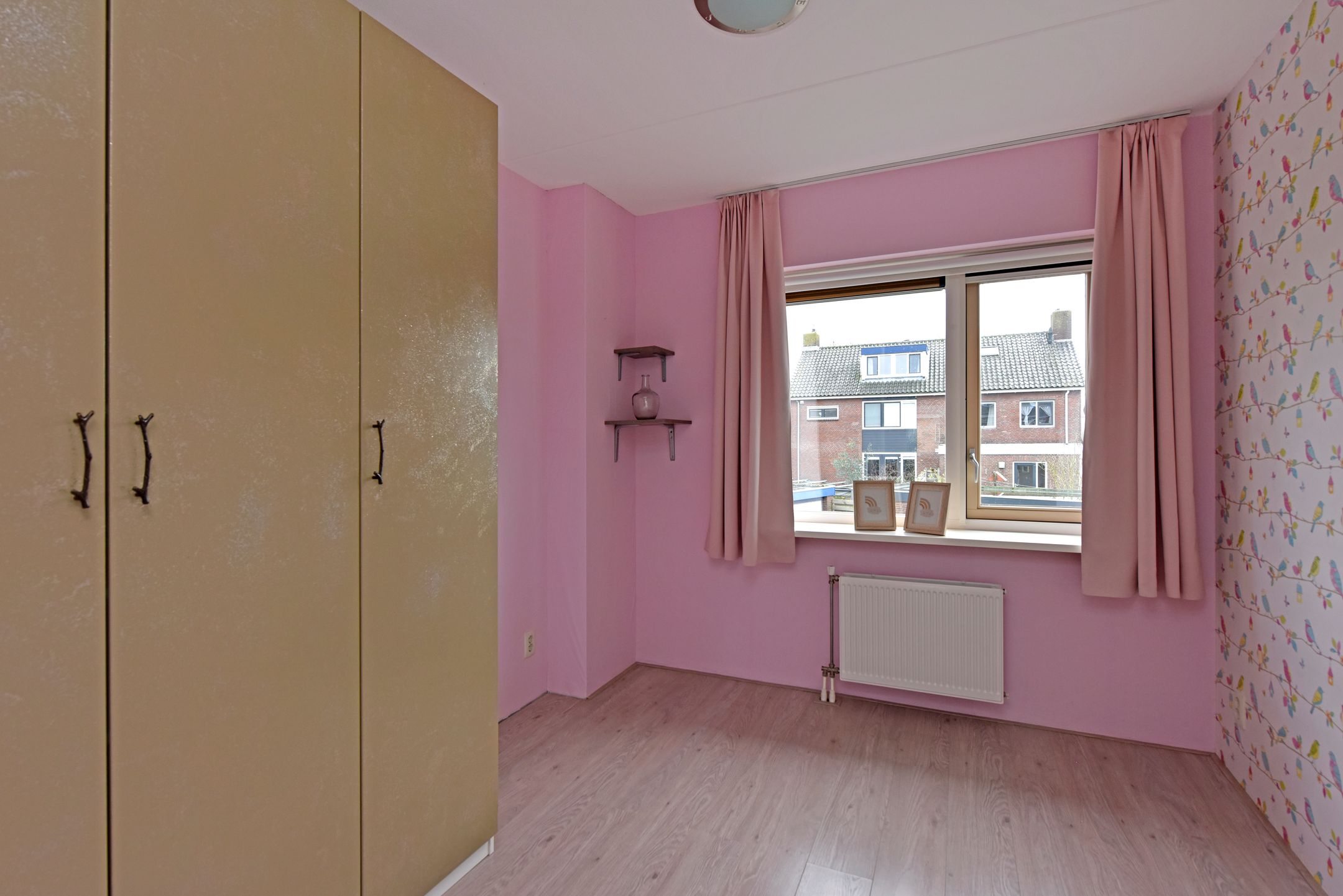 Spacious semi-detached home with garage in quiet Zevenhoven — 41