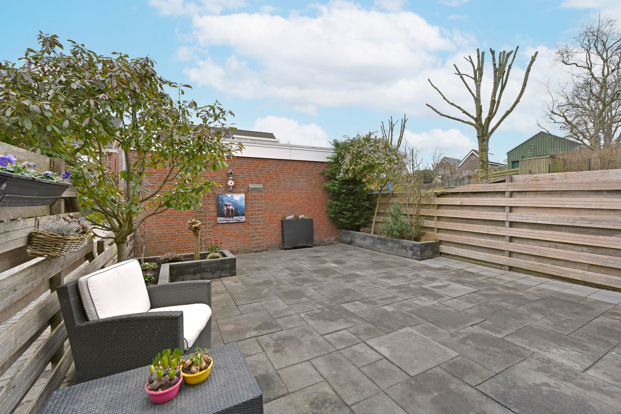 Spacious semi-detached home with garage in quiet Zevenhoven — 70