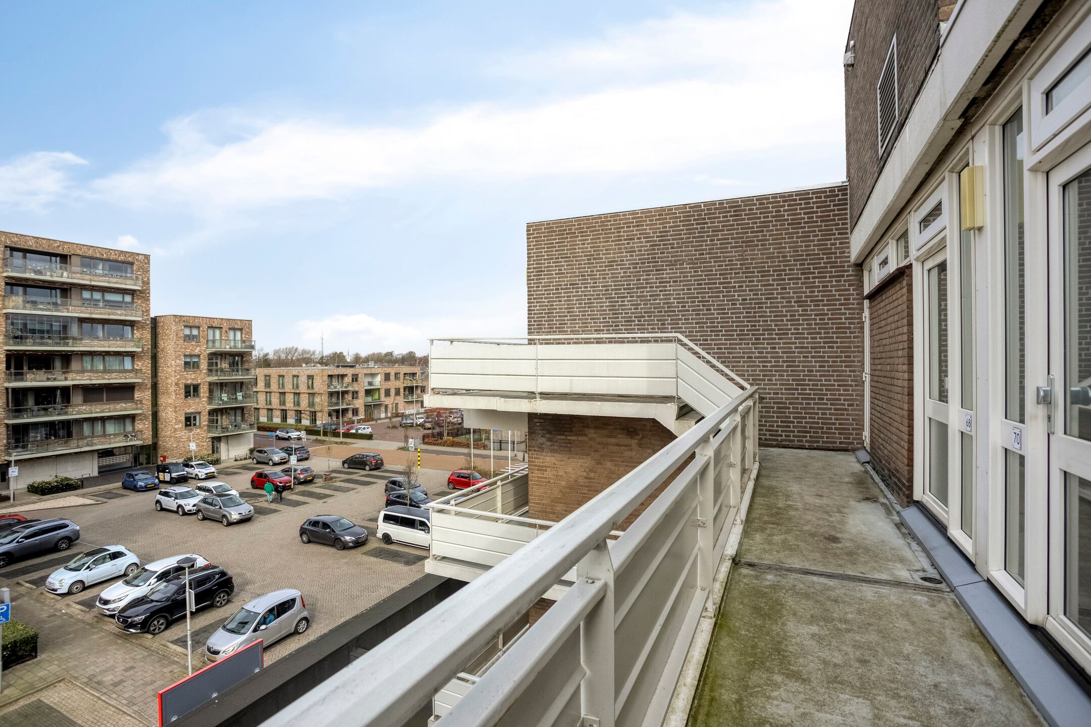 Fully Renovated Studio with Sunny Balcony in Noordwijkerhout — 17