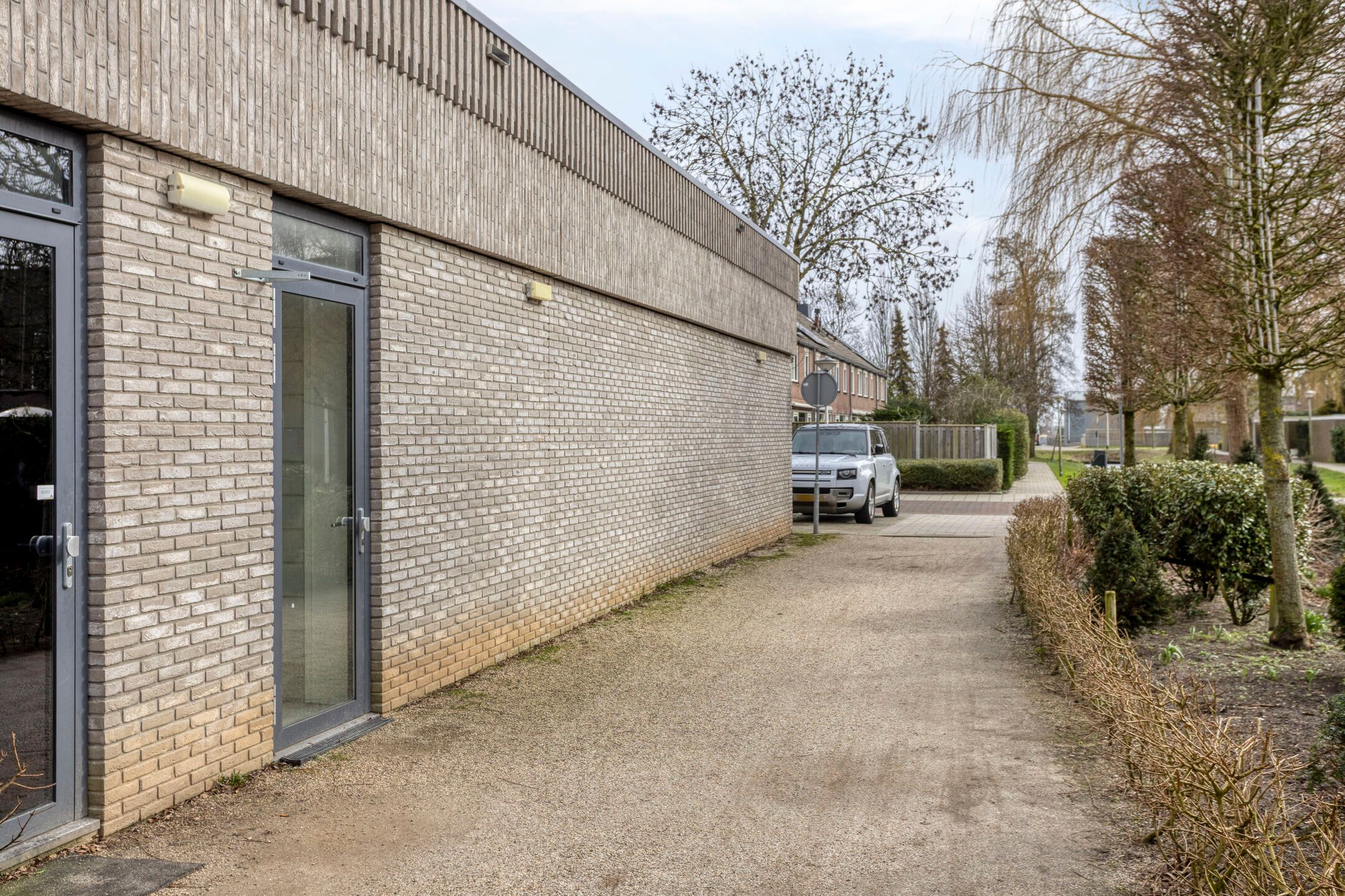 Fully Renovated Studio with Sunny Balcony in Noordwijkerhout — 47