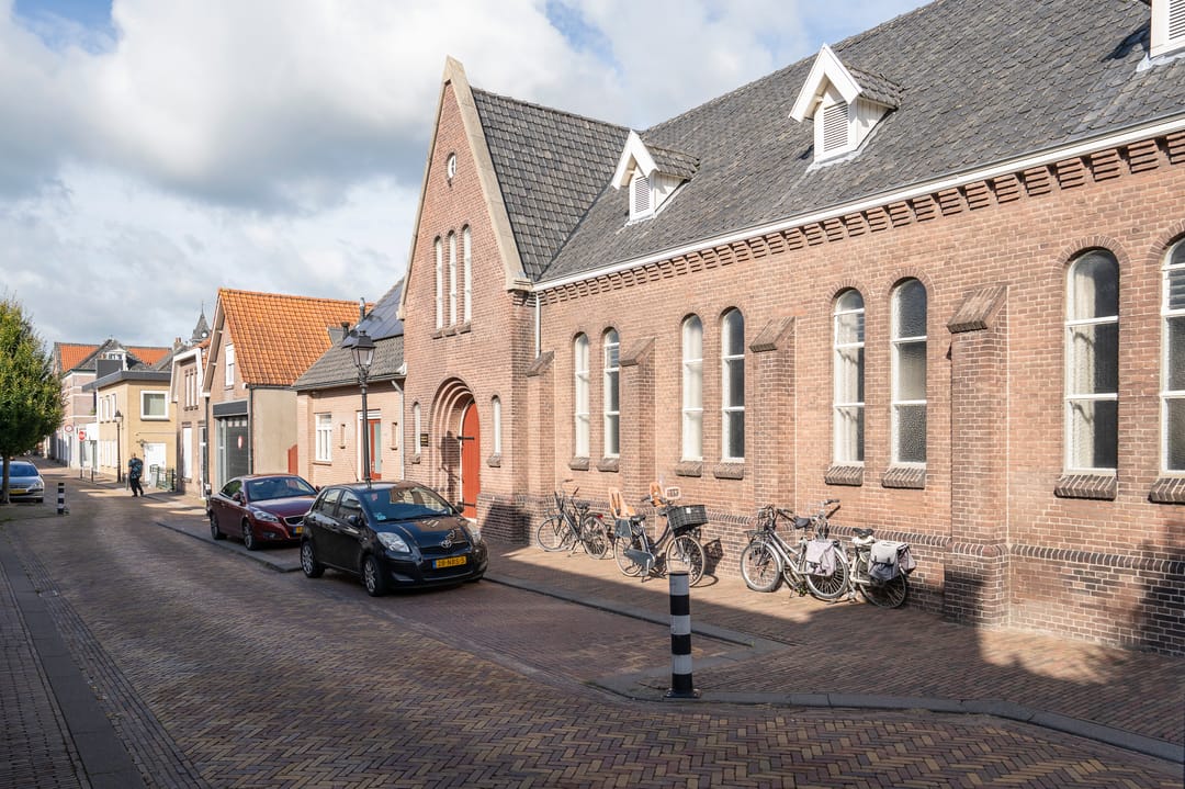 Charming townhouse with sunny south-facing garden in Leerdam center — 41