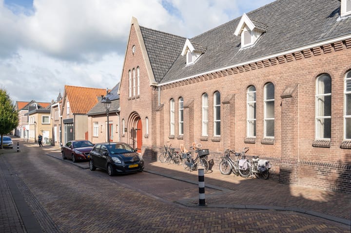 Charming townhouse with sunny south-facing garden in Leerdam center — 40