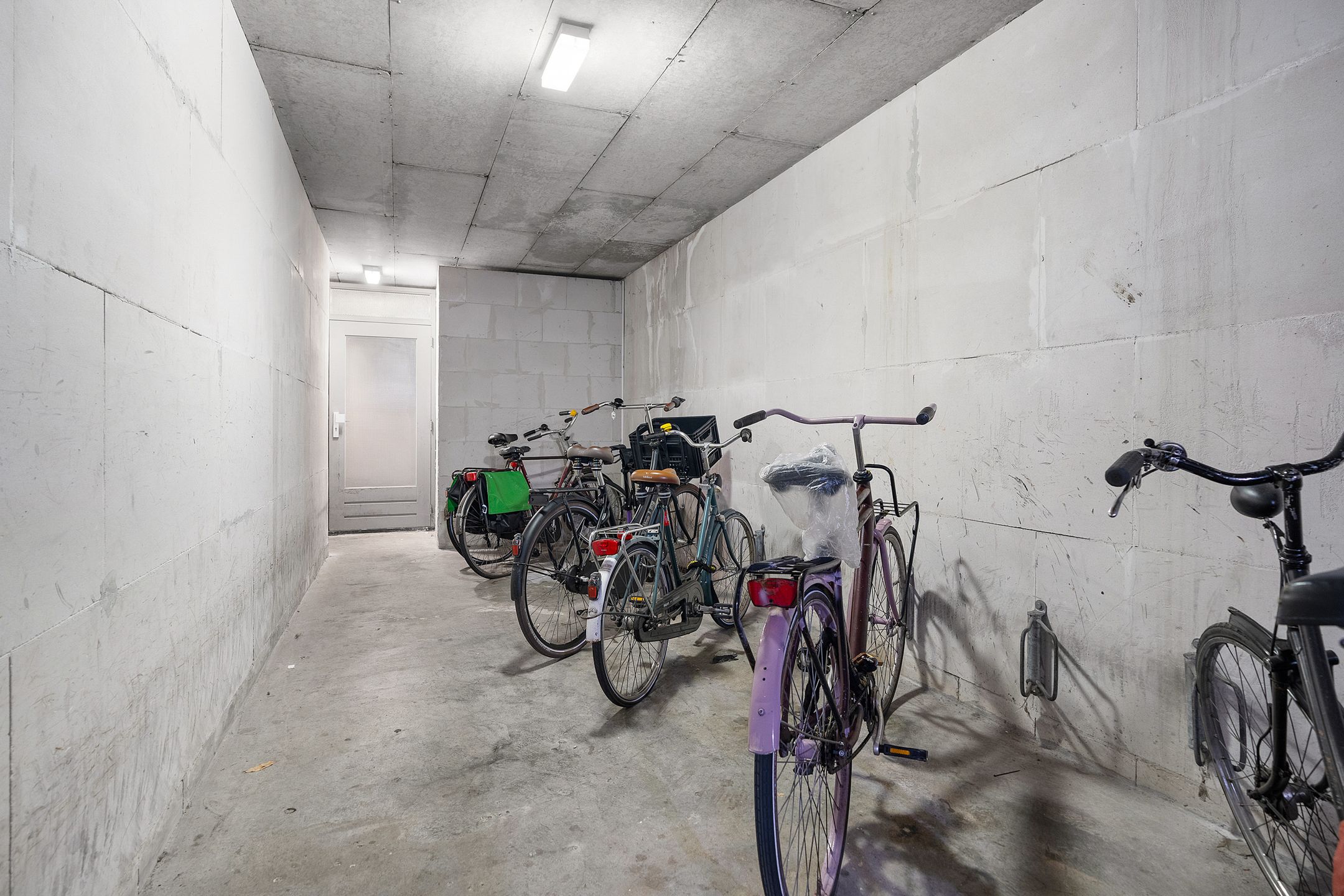 Foto 18 van Ferdinand Bolstraat 123-C